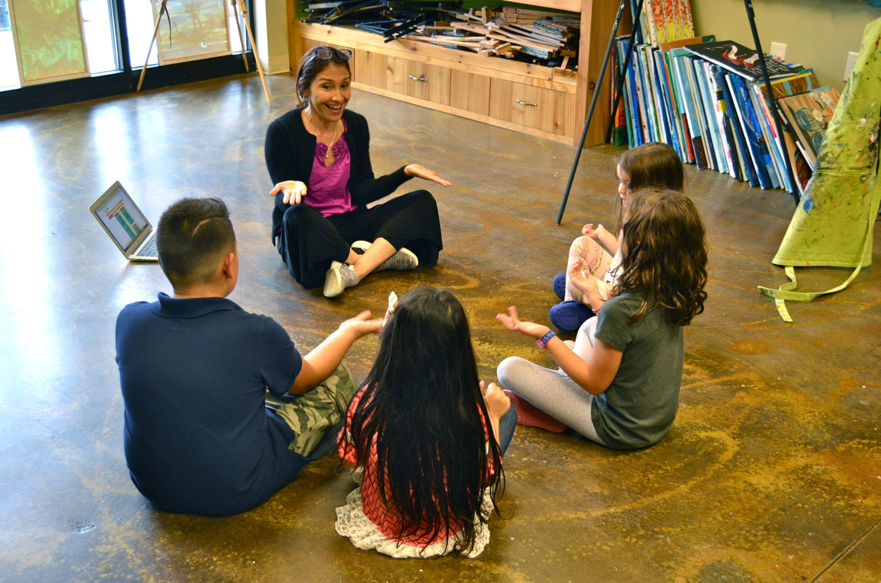 Buford art studio embraces Latino population with Spanish classes for children, art for adults
